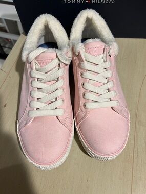 Tommy Hilfiger Pink Suede Lace-Up Sneakers with Faux Fur Collar